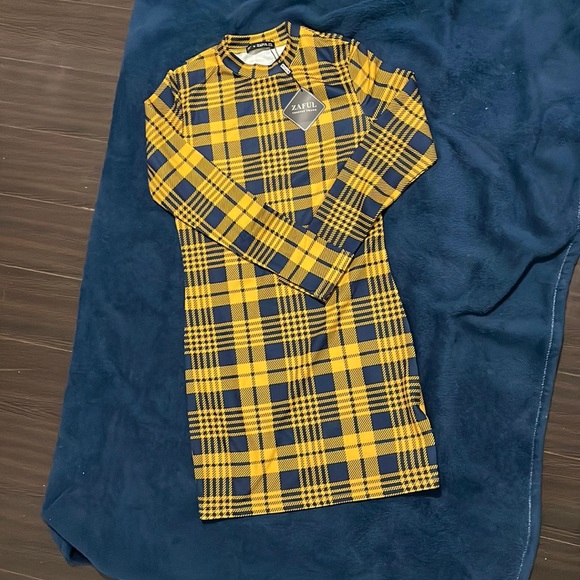 🤩Plaid houndstooth bodycon mini dress🤩 - Picture 5 of 15